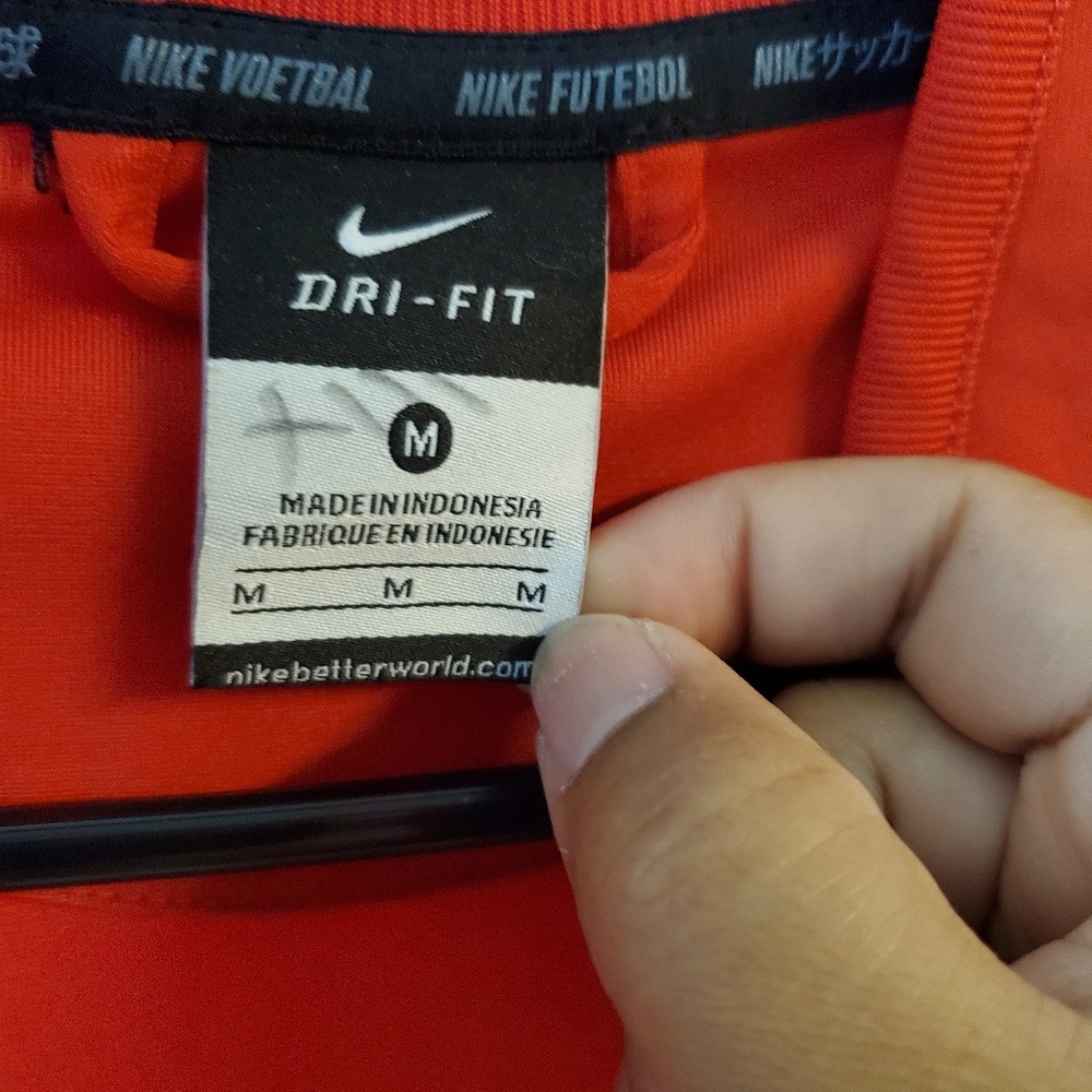 Nike dri-fit jacket - Picture 4 of 6